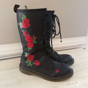 Dr. Martens Junior 1914 Vonda, Black w Rose Print, Size 7 Women, EU 38